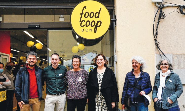 Colau inauguració Foodcoop