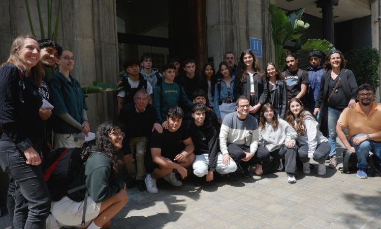 Alumnes de l'Institut Infanta Isabel d'Aragó