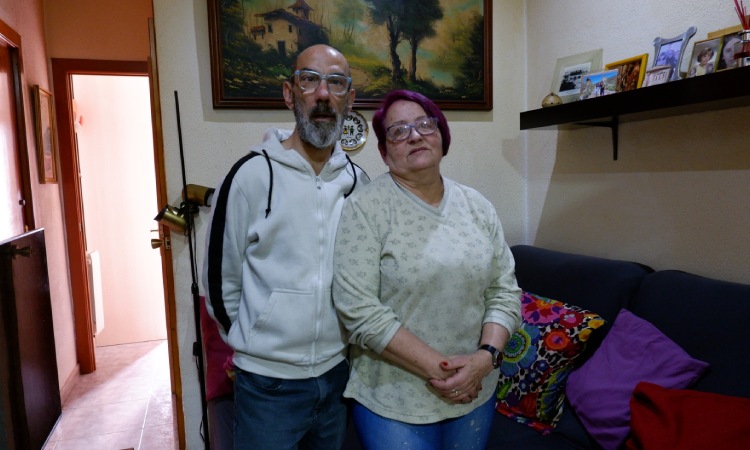 Viure sota l’ombra del desnonament: el cas d'un matrimoni de la Sagrada Família