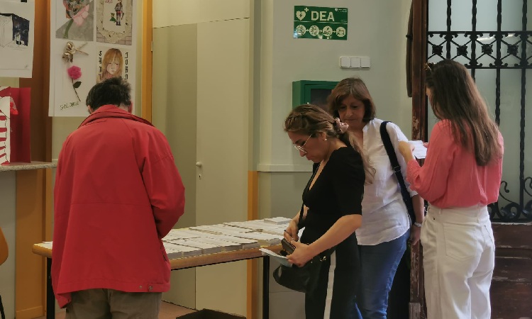 Cau gairebé 3 punts la participació en les eleccions municipals a l'Eixample