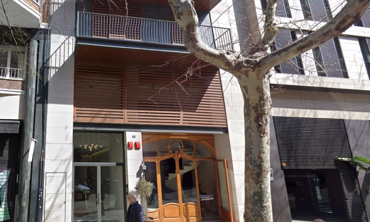 L'Ajuntament precinta un restaurant d'Enric Granados per falta de documents