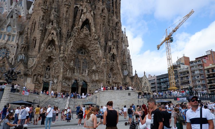 La Sagrada Família preveu igualar aquest any el rècord de visitants del 2019