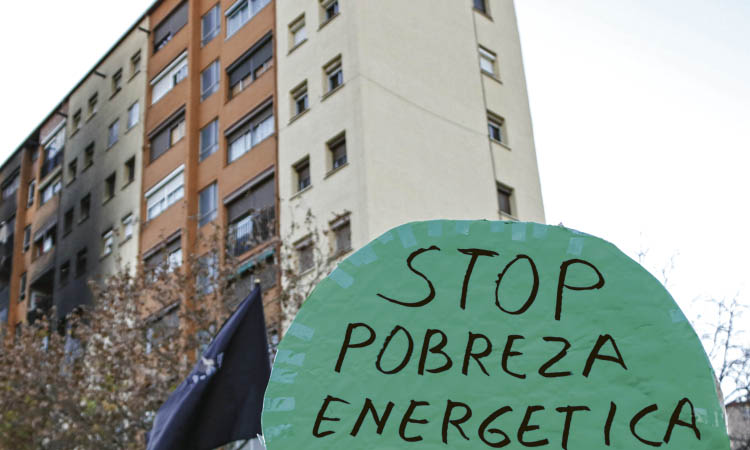 "Poso l'estufa molt poc": creix la pobresa energètica