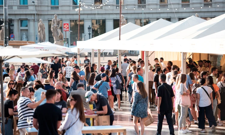 El Tast a la Rambla tanca portes després de quatre dies a la plaça de Catalunya i 140.000 consumicions
