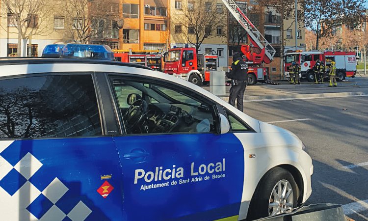 Cotxe policia local Sant Adrià