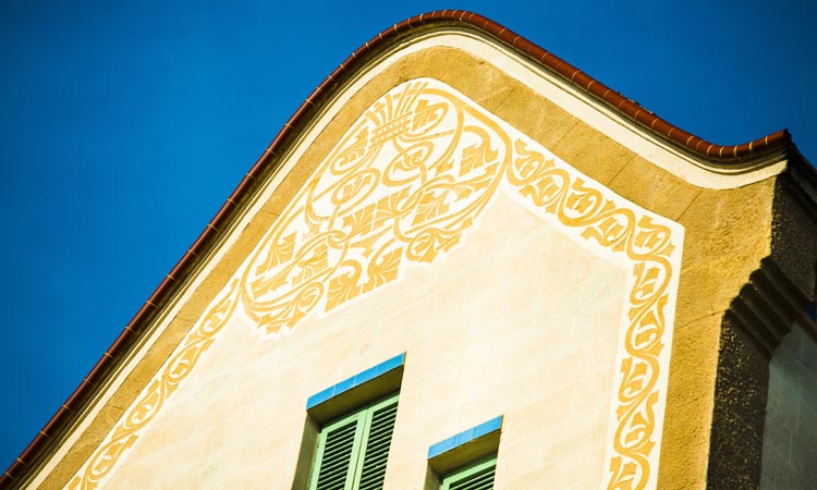 La Vil·la Hèlius o Casa Grané: esclat de modernisme i esgrafiats florals