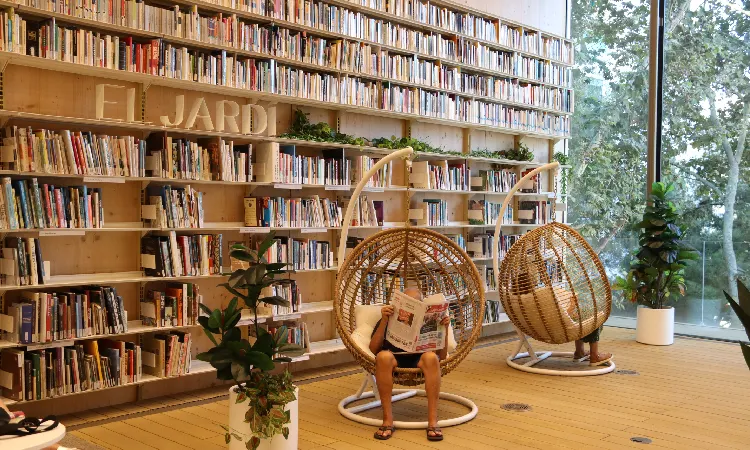 La Biblioteca García Márquez haurà de tancar tres setmanes per reparar desperfectes