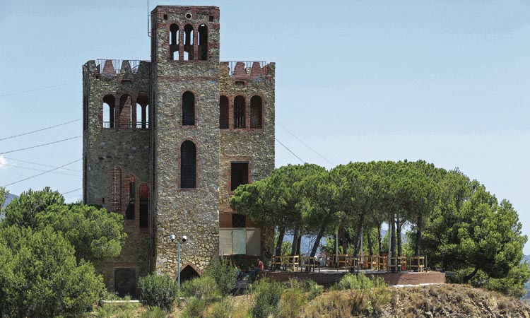 El Castell de Torre Baró: un mirador privilegiat