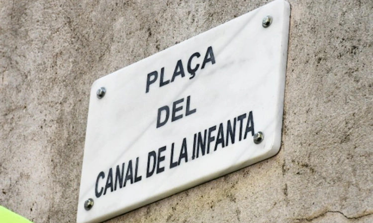 El barri de la Marina estrena la plaça del Canal de la Infanta