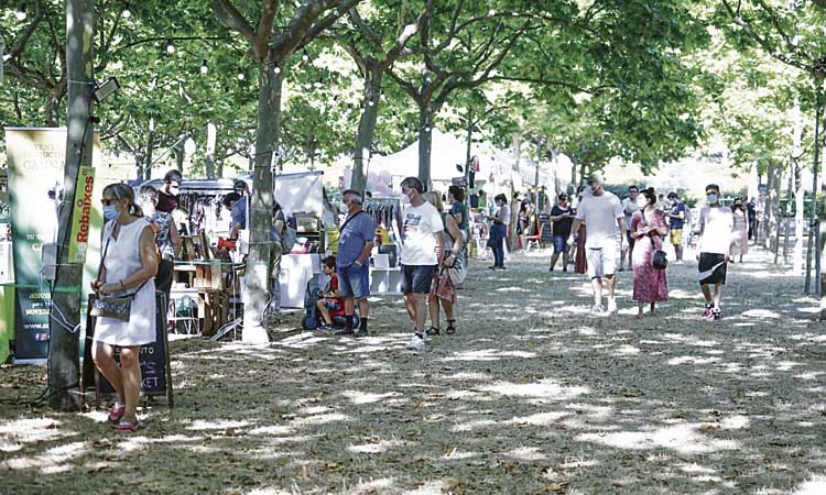 Èxit de la nova edició del Sant's Market al parc de Torreblanca