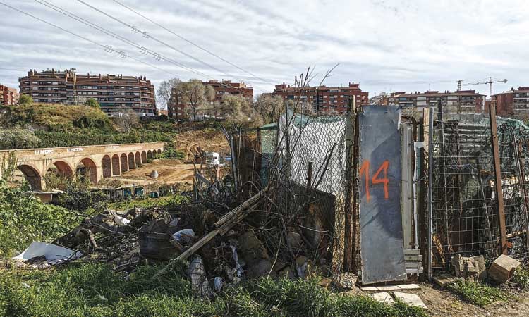 Polèmica a Esplugues pel futur de Can Cervera i els seus terrenys