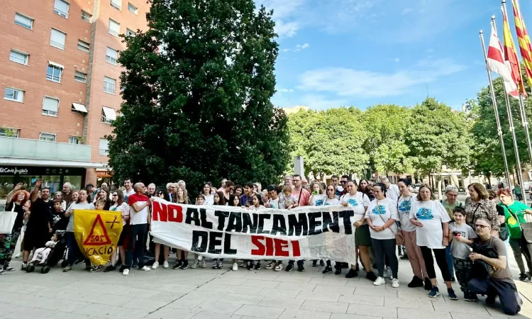 Clam contra tancament del servei d'educació especial de l'Escola Federico García Lorca de Mollet