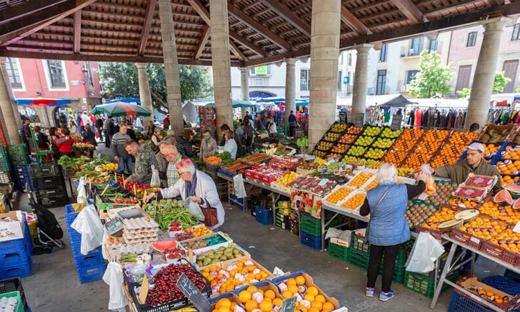 El mercat de Granollers torna al seu lloc de sempre, el centre de la ciutat