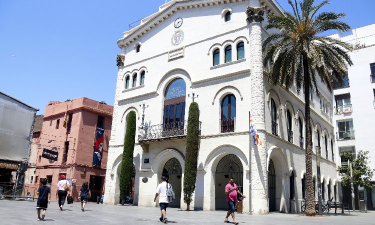 L'Estat podria intervenir l'Ajuntament de Badalona per incomplir el pagament a proveïdors