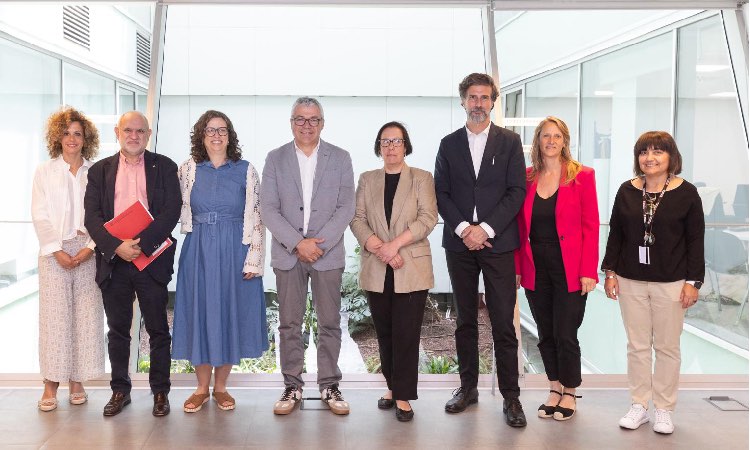 El Govern i Barcelona Activa acorden crear un nou centre d'investigació i suport a les cures