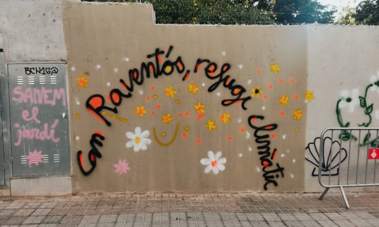 La lluita d'uns veïns de Sarrià, a Barcelona, per aconseguir una finca amb jardí inclòs