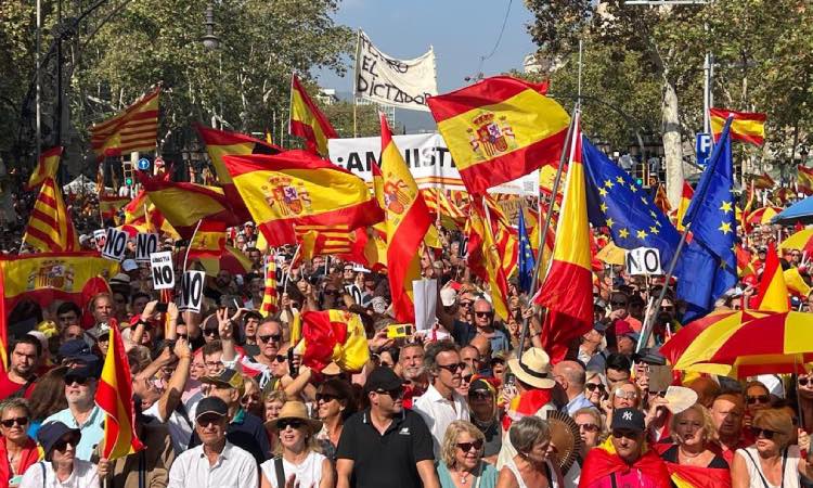 Manifestació contra l'amnistia a Barcelona