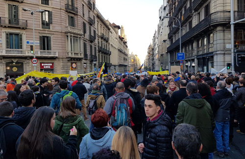 Una imatge de la protesta a Via Laietana. Foto: Twitter (@ComiteDRParets)