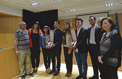 Foto de família amb els guanyadors del premi. Foto: Districte