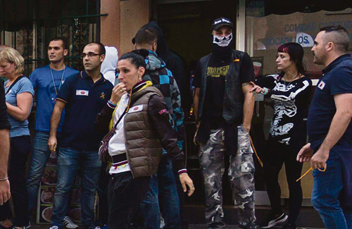 Un grup d’ultres a la manifestació no autoritzada. Foto: Twitter (@volemacollir)