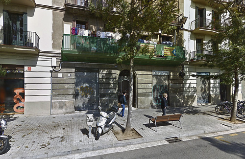 El nou casal és al número 86 del carrer Badajoz. Foto: Google Maps