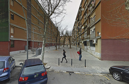 Al carrer Trapani hi havia l’edifici que feia de magatzem. Foto: Google Maps