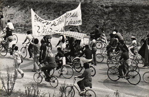 Manifestació de l’any 1978 per la defensa de Gallecs en la qual van participar 8.000 persones. Foto: Plataforma per a la Defensa de Gallecs
