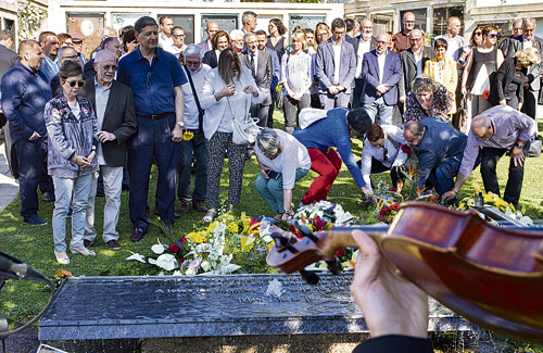 El cementiri va acollir ahir l’acte de memòria a les víctimes. Foto: Ajuntament de Barcelona