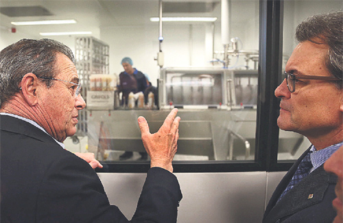 Artur Mas i Víctor Grifols en una visita a la seu de Parets. Foto: Generalitat