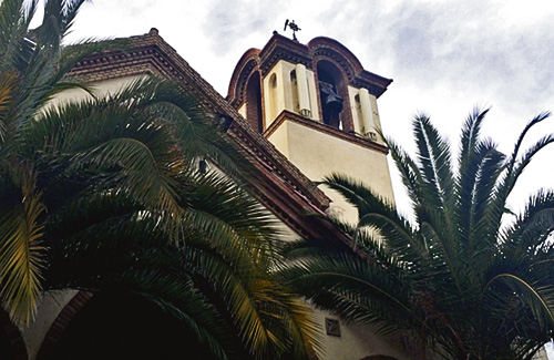 Antena de la parròquia de la Santa Creu. Foto: EMD Bellaterra
