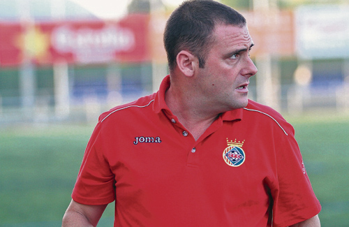 Carrillo és un dels tècnics més longeus del futbol del nostre país. Foto: CFC