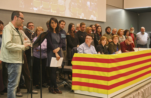 Els firmants del pacte van compartir escenari amb els ponents. Foto: Línia Nord