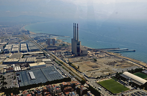 El Barcelonès Nord és una de les àrees amb més contaminació de l’Estat espanyol i Badalona ha decidit mesurar els nivells de qualitat de l’aire. Foto: Arxiu