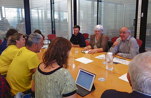 Bargalló es reuneix amb Sabater i la comunitat educativa. Foto: Ensenyament