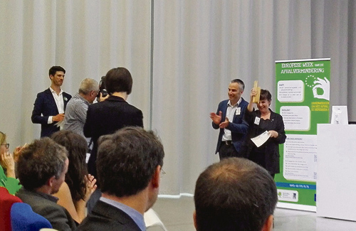 L’alcaldessa Ester Pujol recollint el premi a Brussel·les. Foto: Ajuntament
