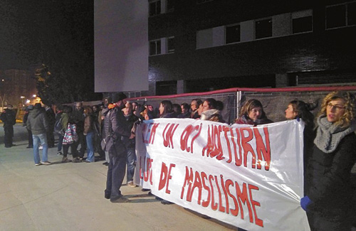 Manifestació de principis de febrer al davant de la discoteca. Foto: AE Cornellà