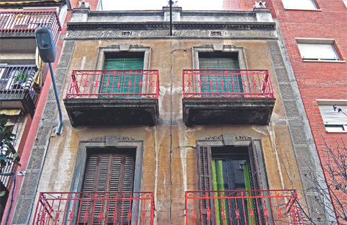 Uns pisos turístics de la Torrassa que han generat queixes. Foto: Cristian López