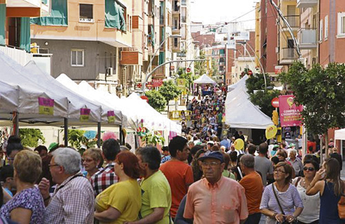 La Festa del Comerç es trallada de barri en barri per festes. Foto: lh.cat