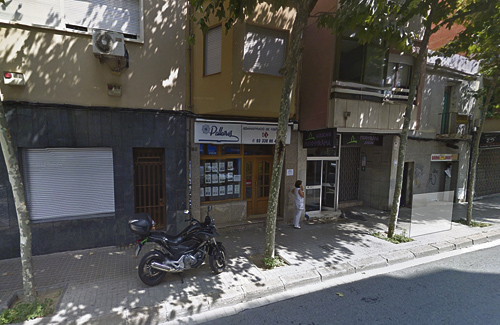 Local de Finques Pallarès al carrer Enric Prat de la Riba. Foto: Google Maps