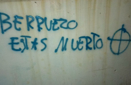 Pintada que va aparèixer a prop de casa de Xavi Berruezo. Foto: Twitter (@I_CSC)