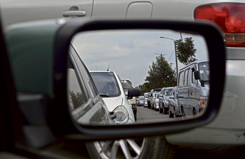 La congestió del trànsit per entrar a Barcelona agreuja el problema de la pol·lució. Foto: Arxiu