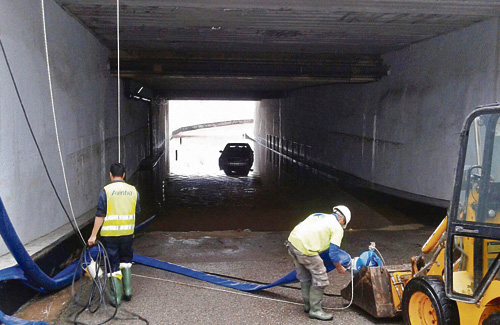 Una imatge d'un pas subterrani inundat a Premià. Foto: Ajuntament de Premià de Mar