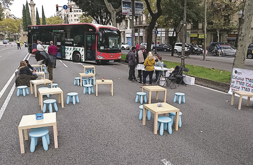 La Diagonal, una de les principals avingudes que van quedar tallades durant el Dia Sense Cotxes. Foto: Plataforma Promoció del Transport Públic