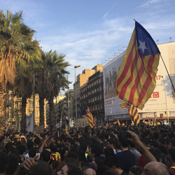 Los catalanes hacen cosas