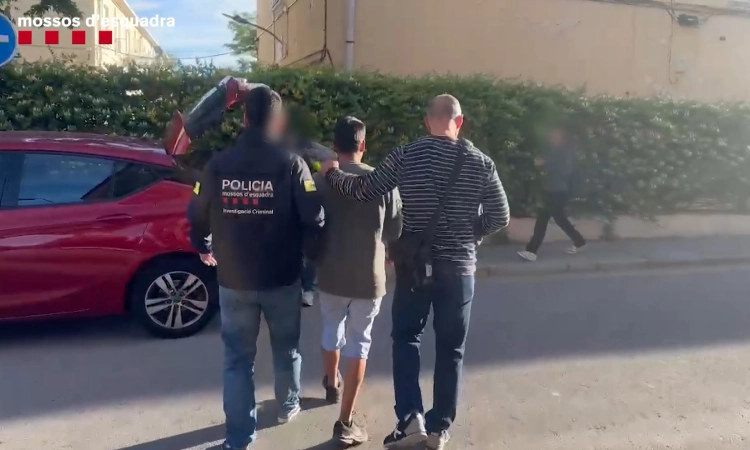Desarticulen una xarxa de pederàstia que abusava de menors al Raval de Barcelona